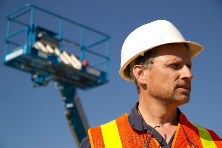 plataforma elevadora arriendo savmaq